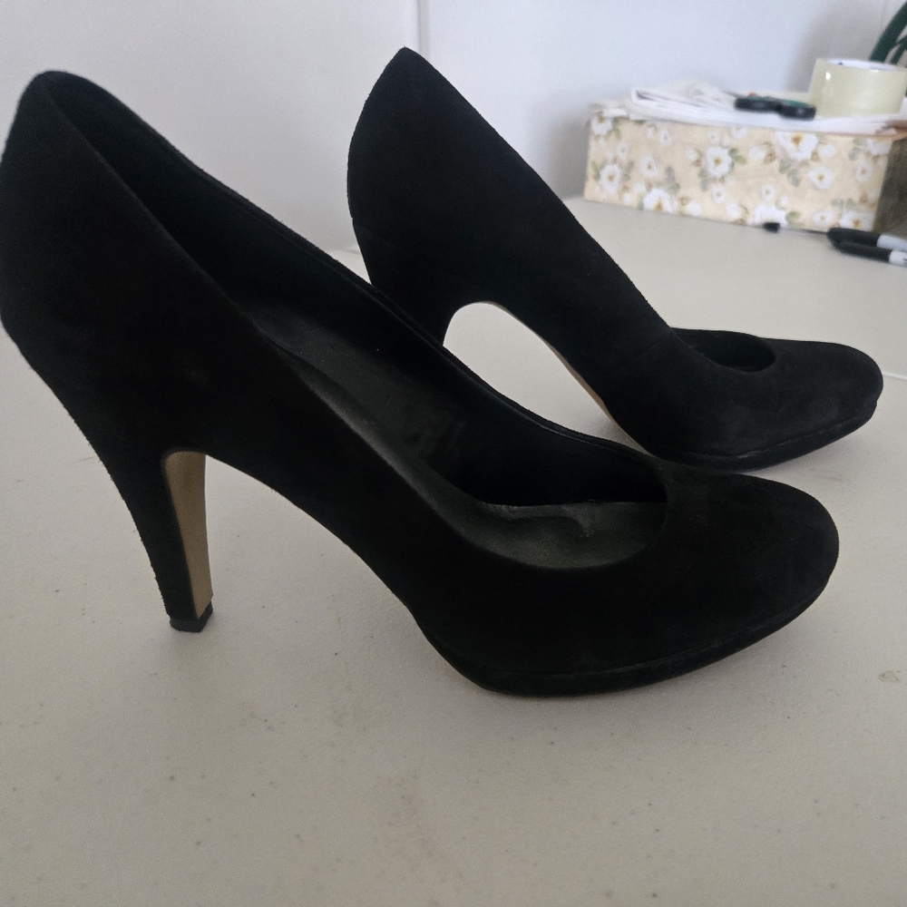 Franco Sarto Black Suede Heels Size 9M. Worn only a few times.